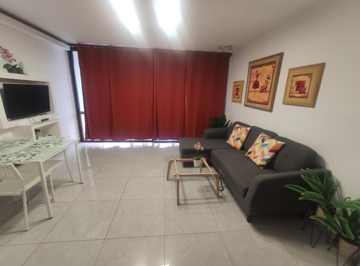 Vacation Apartment Ейлат Екстериор снимка