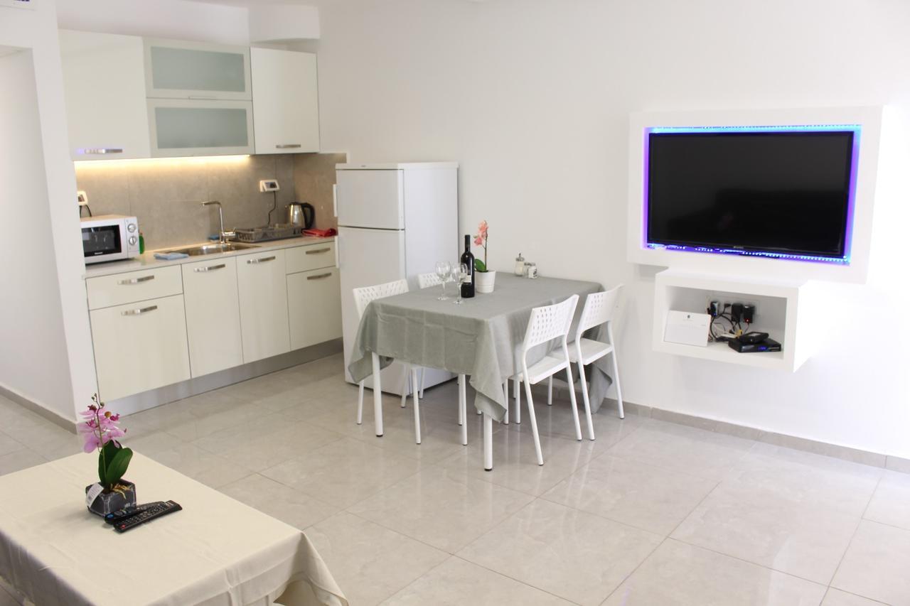 Vacation Apartment Ейлат Екстериор снимка