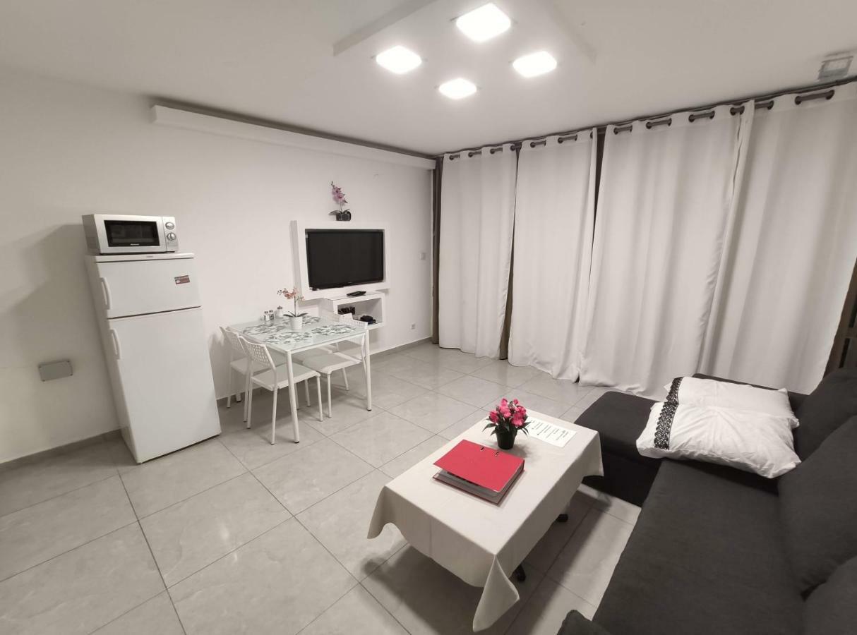 Vacation Apartment Ейлат Екстериор снимка